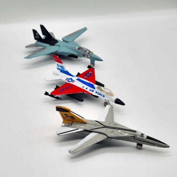 VTG Lot of 3 Jet Toy, General Dynamics F-16 Tomcat F-14 / A 152 EF-111 DieCast